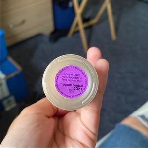 Tarte Medium neutral sold